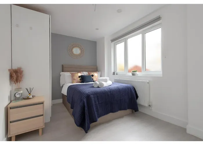 Splendid And Comfy 1 Bedroom Apartment