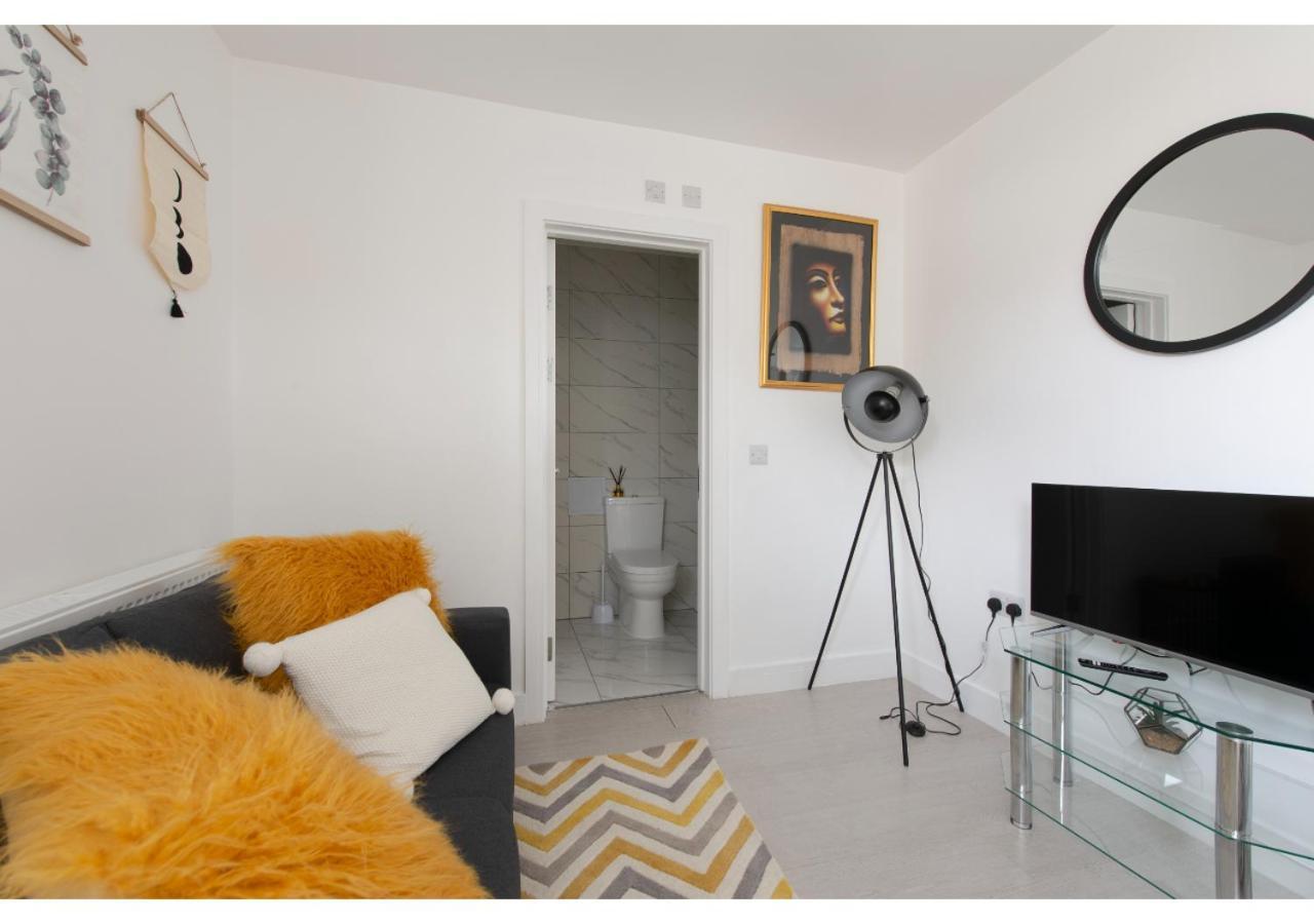 Splendid And Comfy 1 Bedroom London