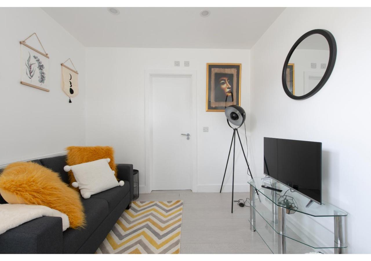 Splendid And Comfy 1 Bedroom London